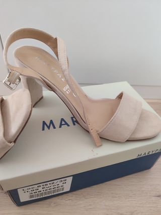 Sandalia beis tacón alto solo usadas dos dias