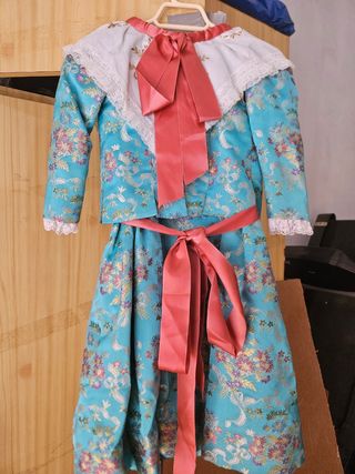 Traje de fallera niña