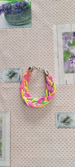 PULSERA TRENZADA MULTICOLOR