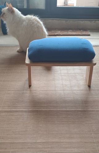 Banco de yoga-meditación plegable