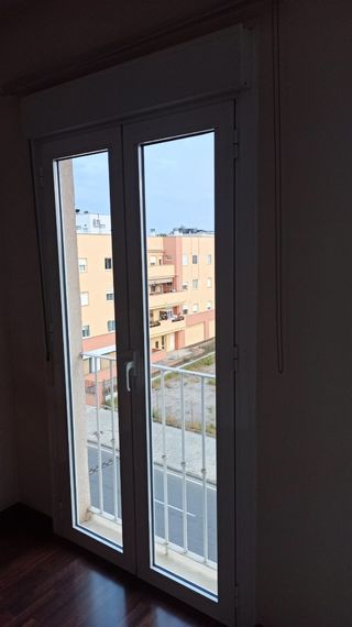 2 Puertas balconeras aluminio abatibles