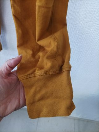 Pantalón chándal mostaza mujer