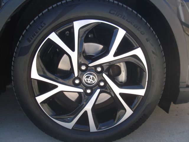 Toyota C-HR 2021