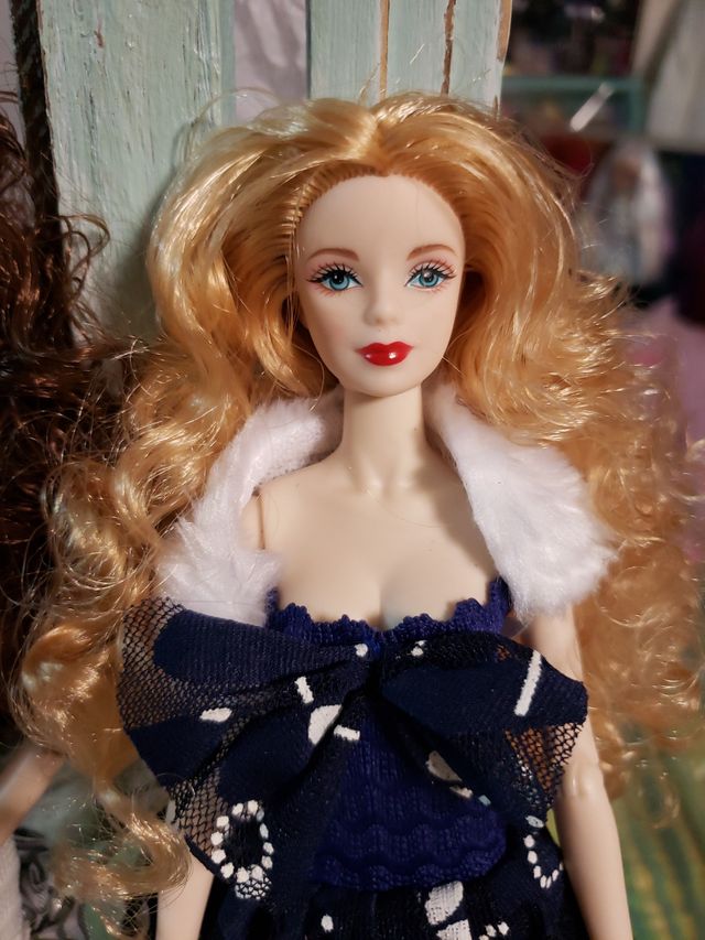 5 Muñecas Fashion: Vestidos únicos