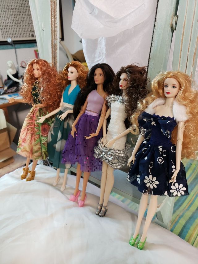 5 Muñecas Fashion: Vestidos únicos