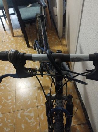 Bicicleta de monta doble suspensión