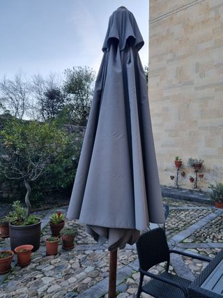 Tavolo da terrazza con 4 sedie e Sobrilla con supporto