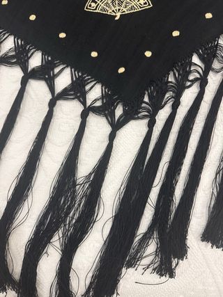 Mantoncillo Flamenco Negro con flecos