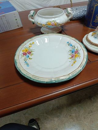 Sopera de porcelana años 80.