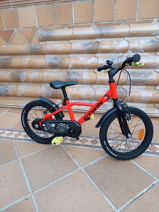 Bicicleta Btwin 16" roja