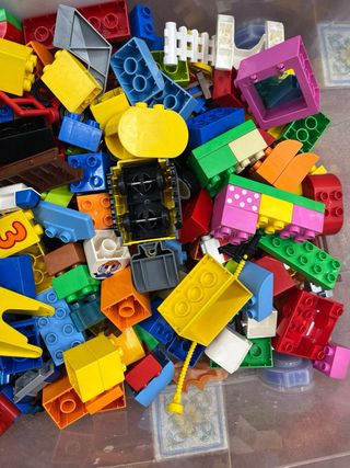 LEGO Duplo: 2 cubos + 2 bases