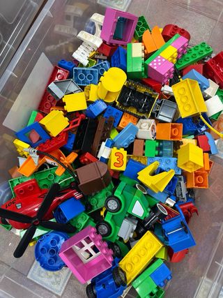 LEGO Duplo: 2 cubos + 2 bases