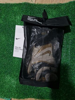 Guantes NIKE VG3 portero fútbol