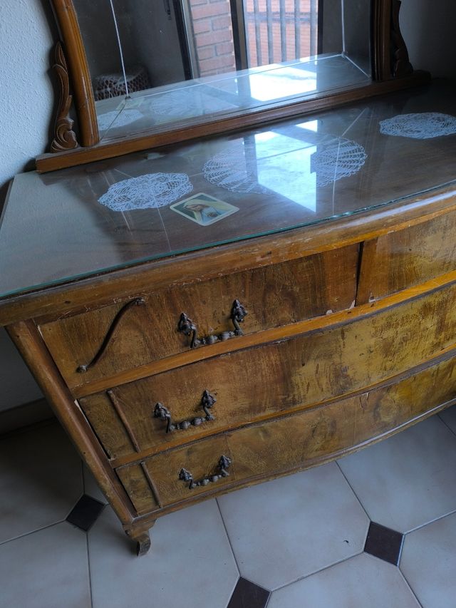 TOCADOR VINTAGE  Es superbonito