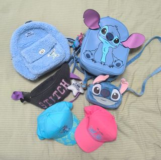 Mochila, bolso y gorras Stitch