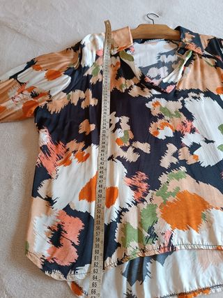 Blusa estampada negra multicolor talla L