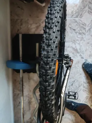 Bicicleta de Montaña + Soporte SATORI Tacx.