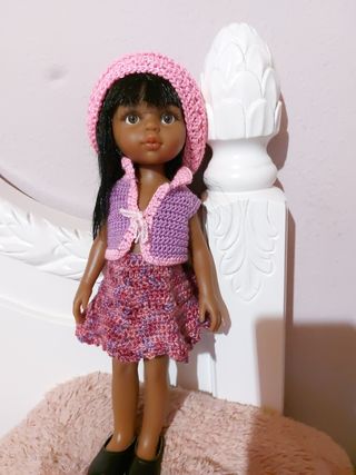 Ropa artesanal para muñeca Paola Reina