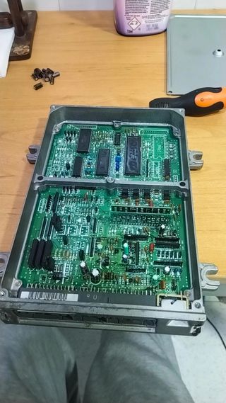 Reparación ecu p28 p30 p06 p72 p75...