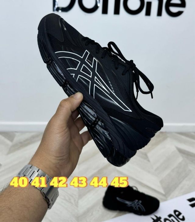 Zapatillas Asics Quantum 360 VIII - Negras