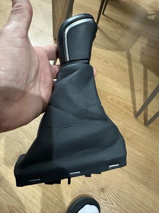 pomo con funda toyota corolla 2019 al 2025 origina