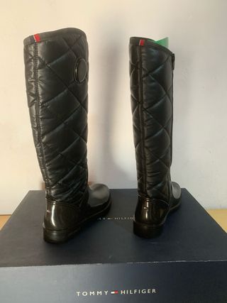 Botas Tommy Hilfiger acolchadas negras