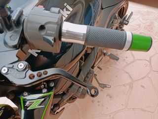 Kawasaki Z750 - Moto 2008 80.000 km