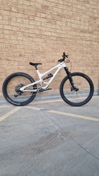 YT Capra Pro 2021