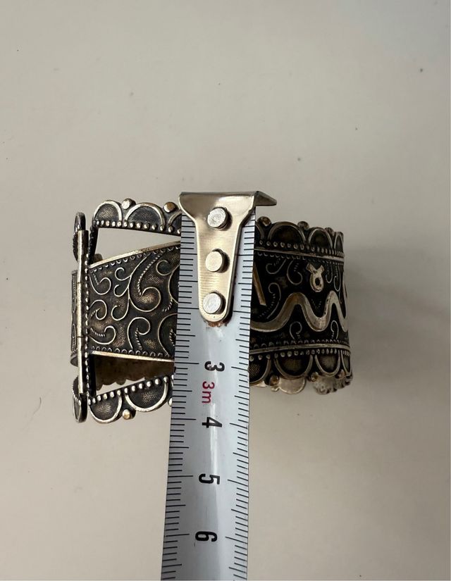 Pulsera vintage plateada