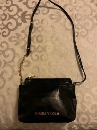Bolso BIMBA Y LOLA negro de piel.