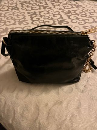 Bolso BIMBA Y LOLA negro de piel.