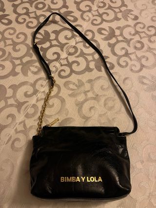 Bolso BIMBA Y LOLA negro de piel.