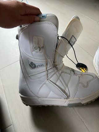 Botas de snowboard BURTON
Talla 39