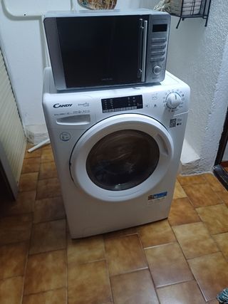 Lavadora marca Candy y microondas,como nuevos.