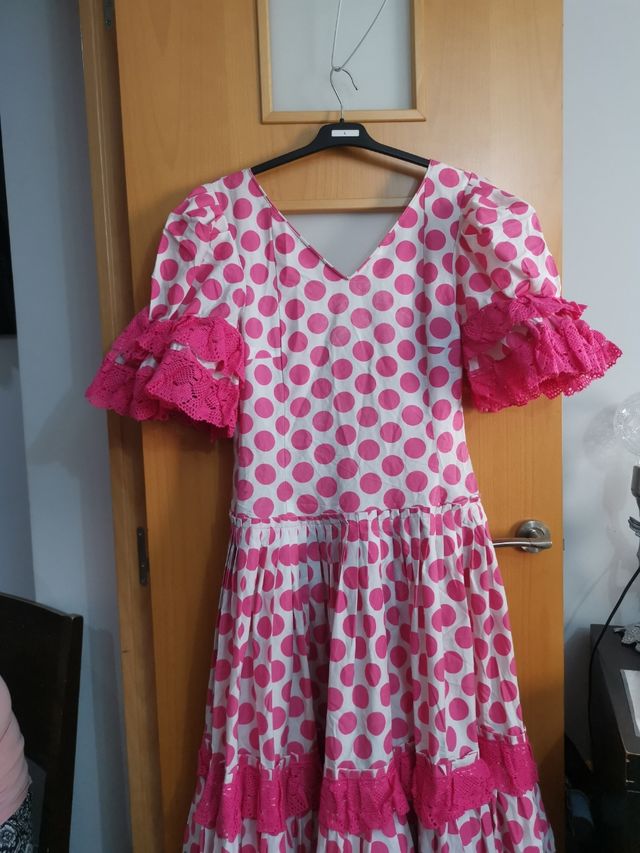 Traje de sevillana lunares rosa