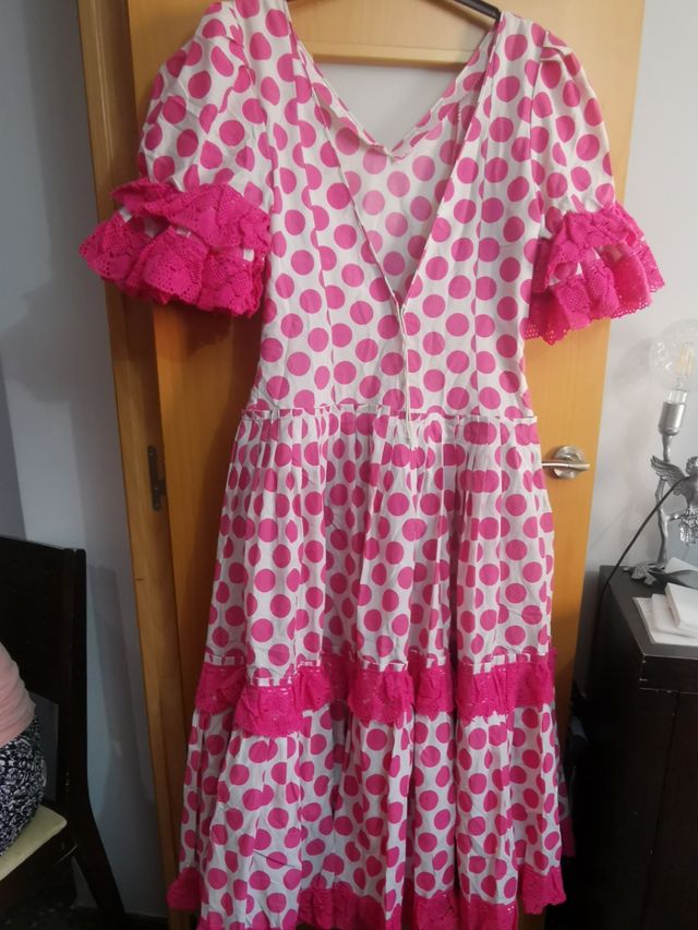 Traje de sevillana lunares rosa