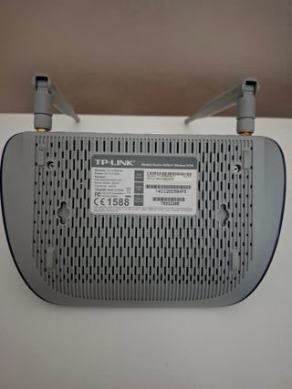 TP-Link Modem Router ADSL2+ Wireless N300
