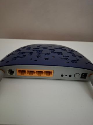 TP-Link Modem Router ADSL2+ Wireless N300