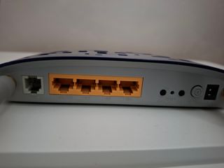 TP-Link Modem Router ADSL2+ Wireless N300