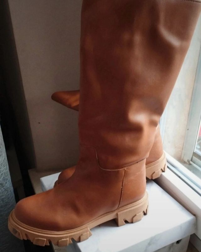 Stivali alti marroni donna