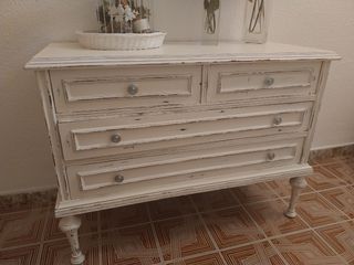 Cómoda vintage blanca de madera