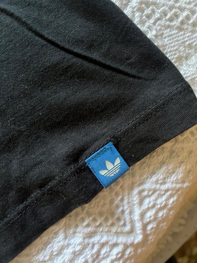 Camiseta Adidas Originals Negra