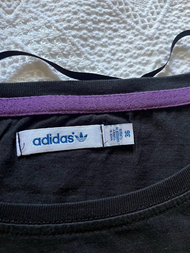 Camiseta Adidas Originals Negra