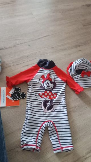 Baño bebe Minnie 12 meses - Neopreno con etiqueta