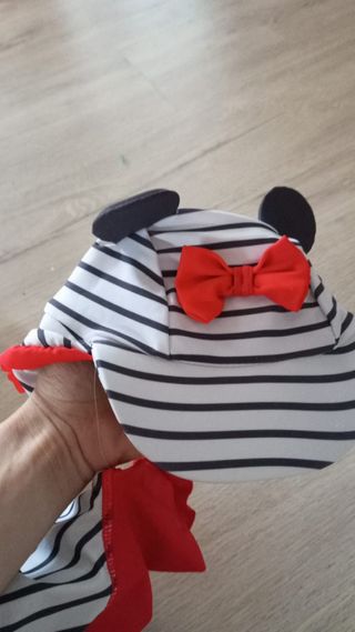Baño bebe Minnie 12 meses - Neopreno con etiqueta