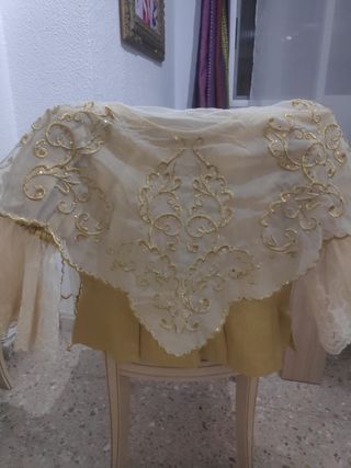 Traje fallera
Cintura 77 o mas
Largo falda 111 