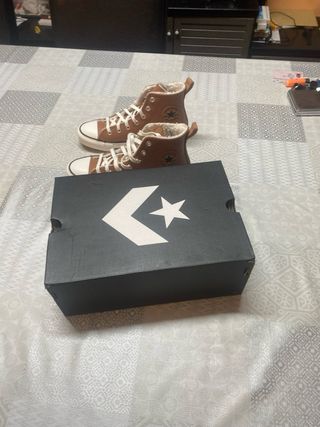 Converse Chuck Taylor - Marrón - Talla 37