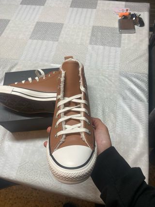 Converse Chuck Taylor - Marrón - Talla 37