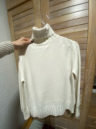 Jersey cuello alto blanco