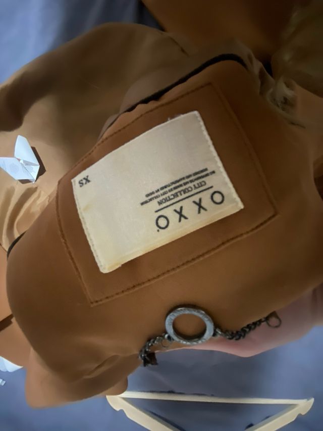 Chaqueta marrón elegante